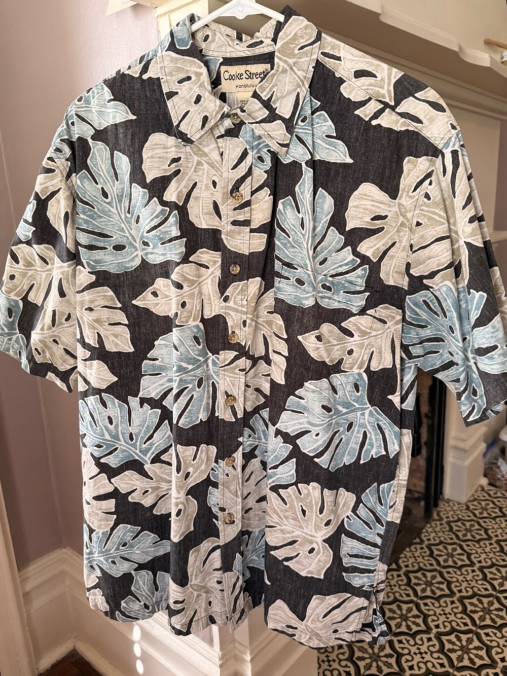 Cooke Street Men’s Tropical Leaf Short-Sleeve Button-Down Shirt